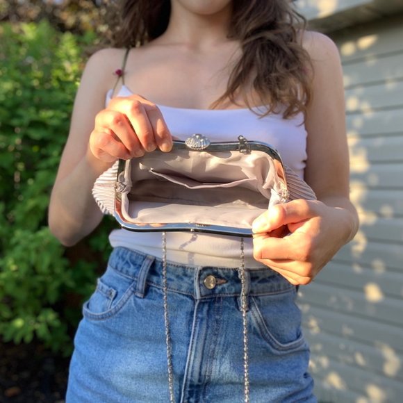 Vintage Bijoux Terner Clam Shell Clasp Bag 🐚 - Picture 3 of 4